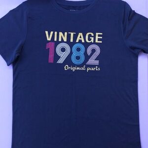 Shein. T-Shirt. Vintage 1982.